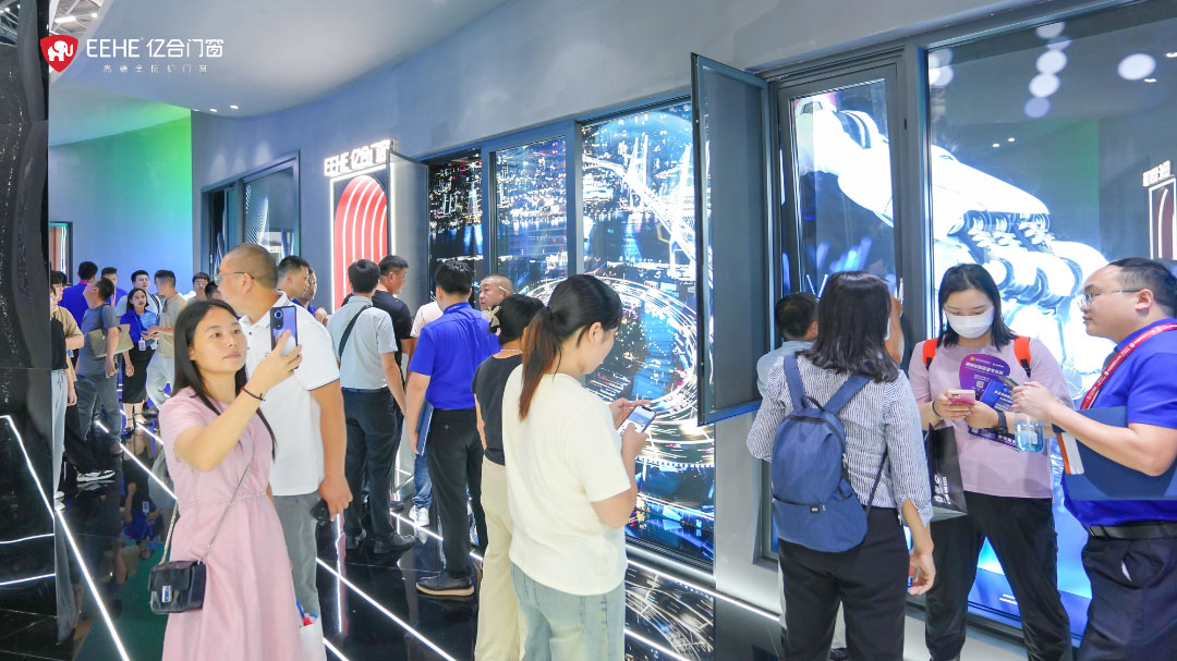 直擊2023廣州建博會現(xiàn)場，億合門窗以實力出圈，全新形象展廳人氣爆棚！
