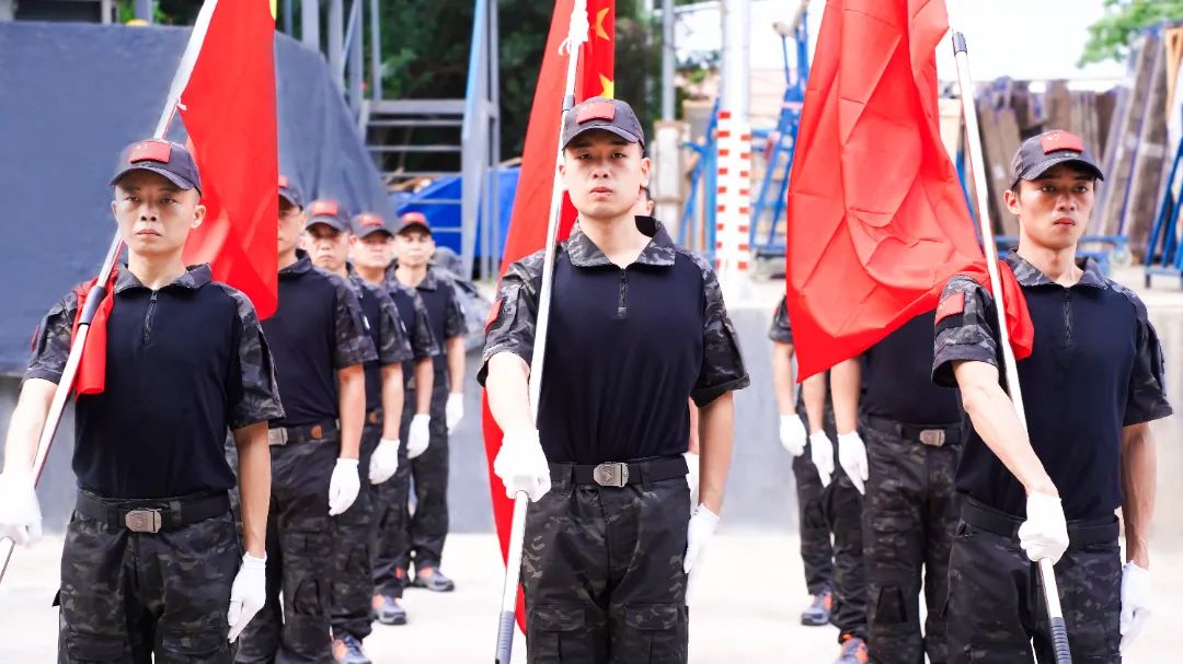 億合門(mén)窗熱烈慶祝中國(guó)人民解放軍建軍96周年主題活動(dòng)